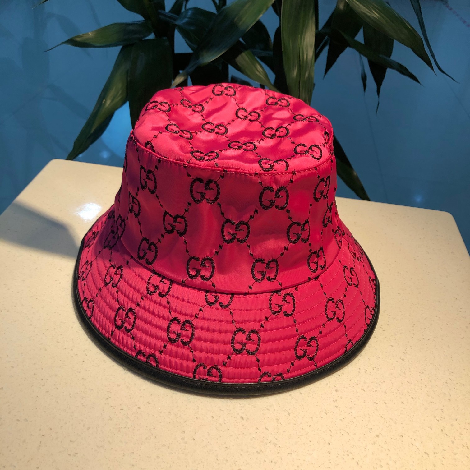 37498_G_16194507621840.jpg