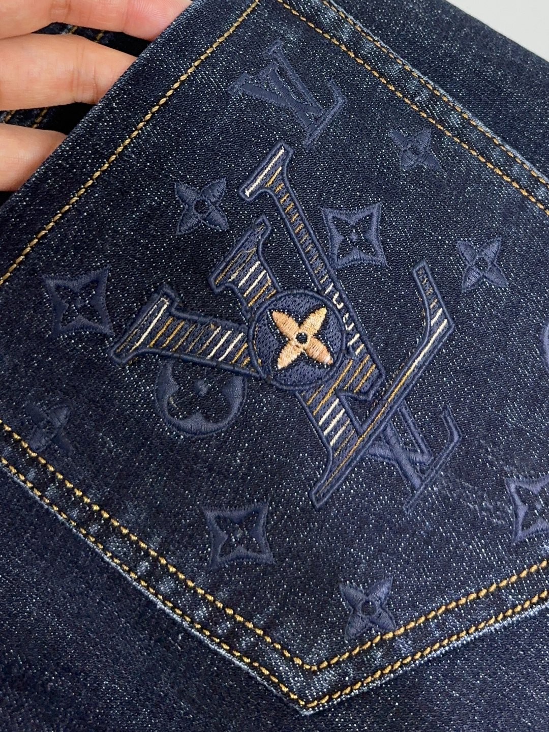 1729776103158.jpg
